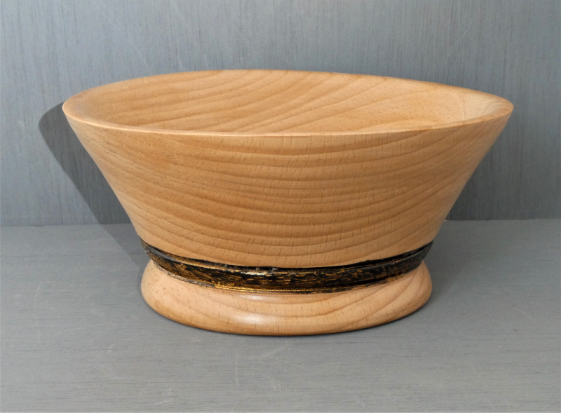 Decorated-Beech-footed-bowl